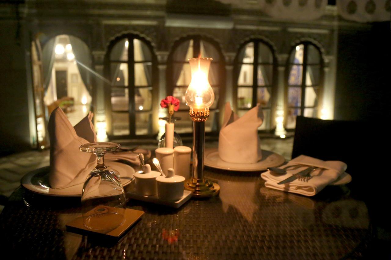 Brijrama Palace, Varanasi - By The Ganges Luaran gambar